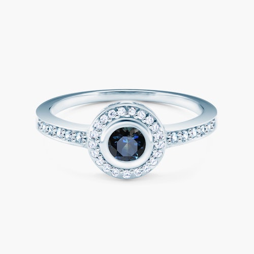 Pierścionek Heart of the Ocean: białe złoto, niebieski szafir